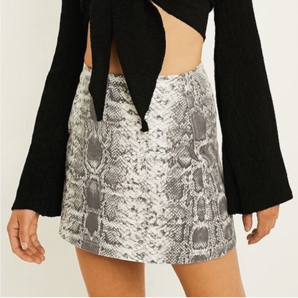 Urban Outfitters BDG Denim Mini Skirt Gray Snakeskin Size XS